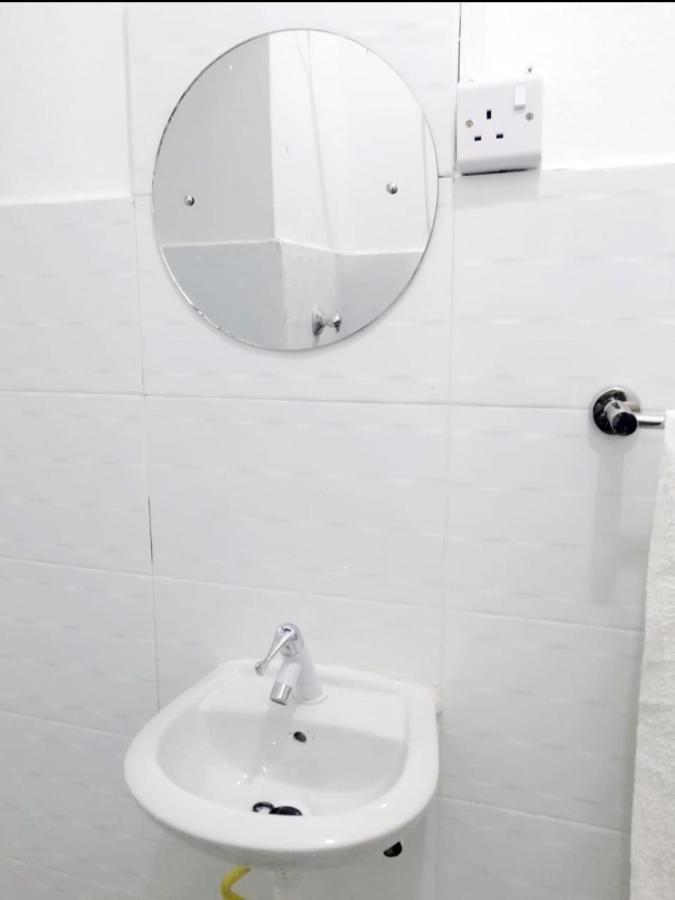 Neighbourly Nest Apartment Mombasa Ngoại thất bức ảnh